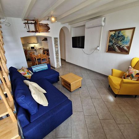 Beach House Bassi Rijeka Exterior photo